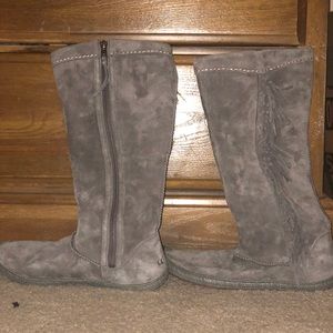 Ugh Mammoth Fringe Boots